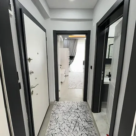 Blue House Apartman Side